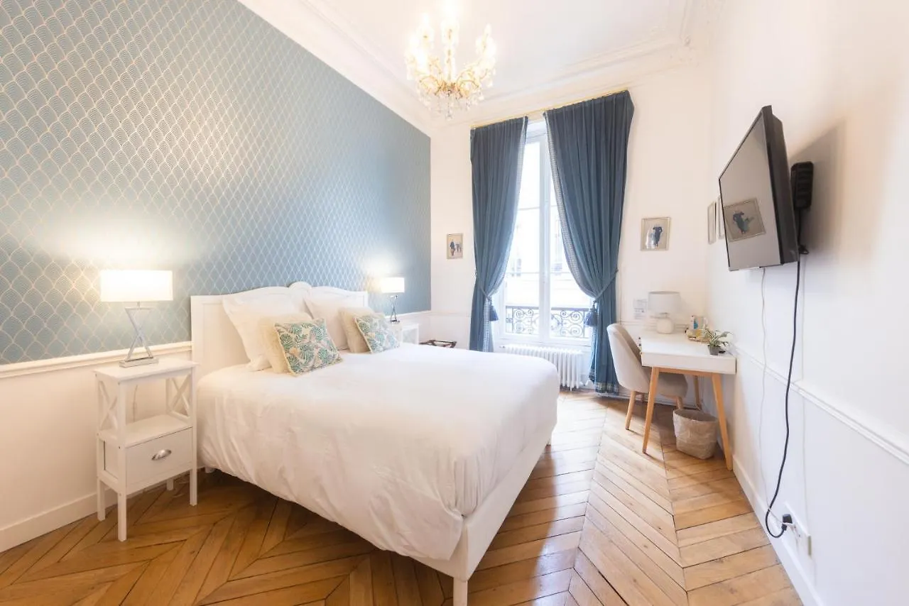 Bed & Breakfast Maison De Lignieres - Guest House - Paris Quartier Champs-Elysees