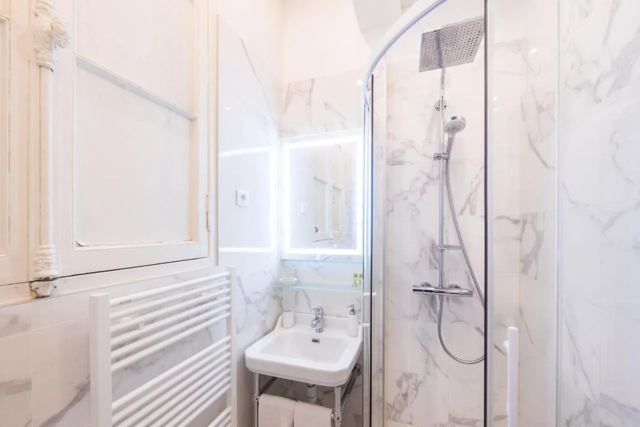 Maison De Lignieres - Guest House - Paris Quartier Champs-Elysees Frankrijk